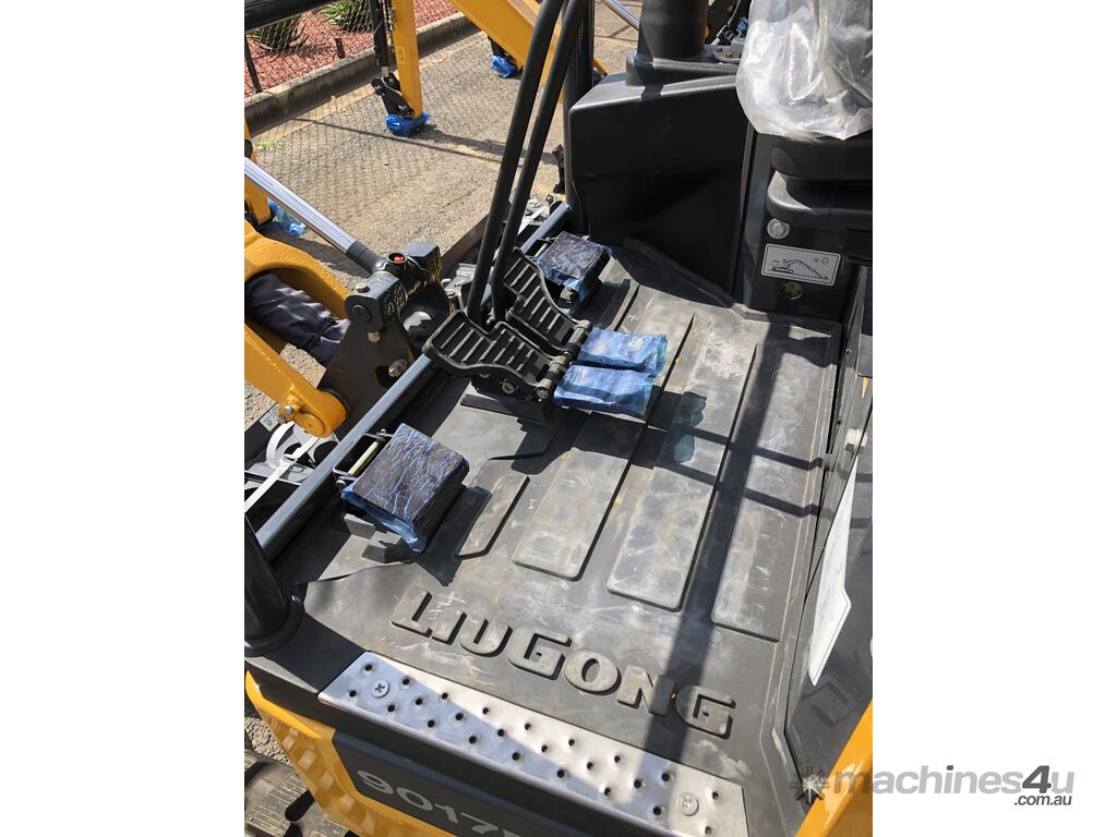 New 2023 liugong 9017F ZTS Mini Excavator with buckets and ripper