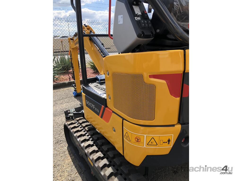 New 2023 liugong 9017F ZTS Mini Excavator with buckets and ripper