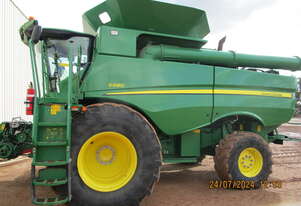 John Deere 2017   S680 Combines