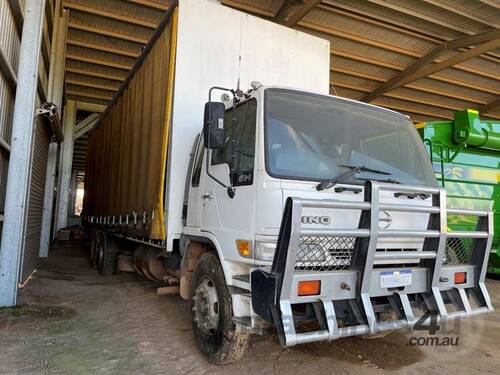 Hino GH1J