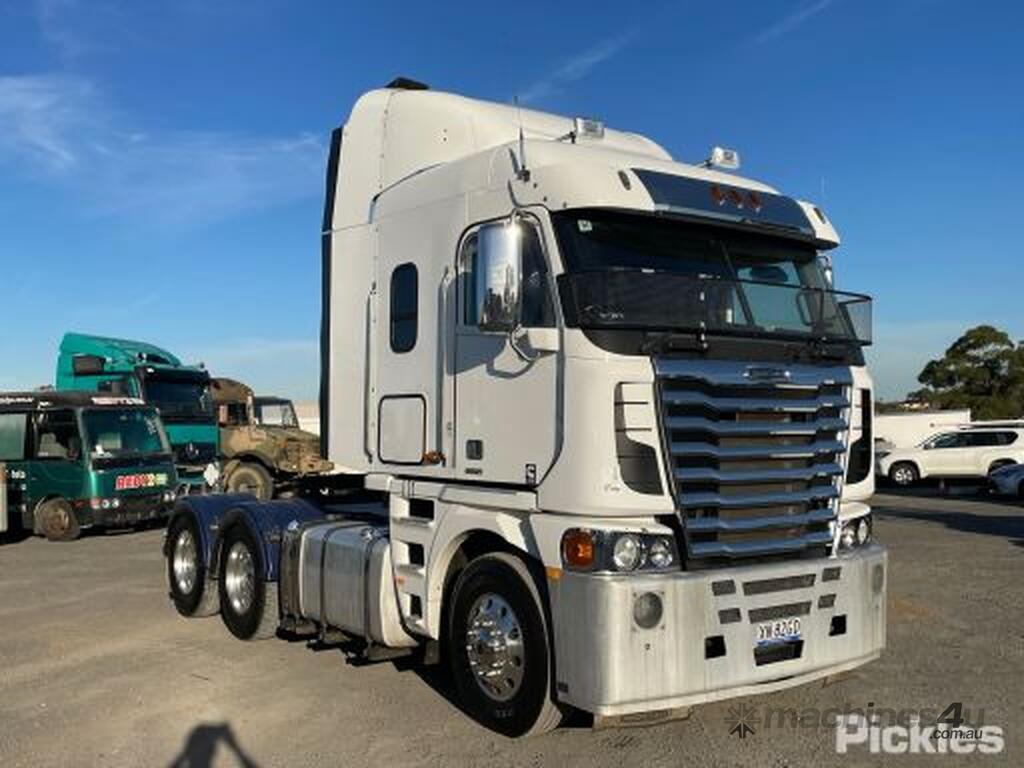 Buy Used 2019 Freightliner ARGOSY FLH Sleeper Cab Trucks in , - Listed ...