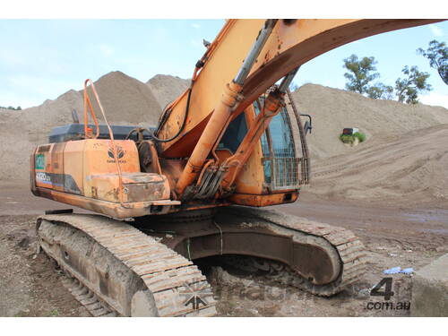 DAEWOO EXCAVATOR