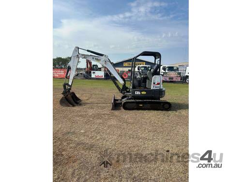 E35I Canopy Excavator 