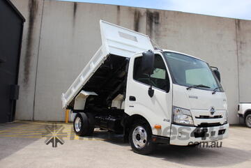 HINO 300 SERIES 616 AUTOMATIC TIPPER FOR CAR LICENCE HOLDERS
