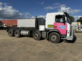 2010 Volvo FM MK2 8x4 Hook Bin Truck - picture0' - Click to enlarge