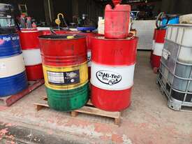 Miscellaneous Oil Drums - picture0' - Click to enlarge