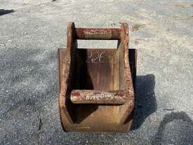 Excavator Bucket - picture0' - Click to enlarge