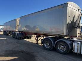 2007 Scomar Tri Axle Tri Axle Tipping Trailer Combination - picture0' - Click to enlarge