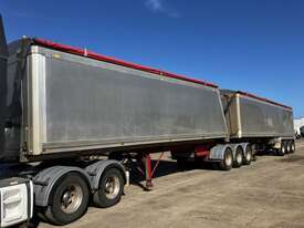 2007 Scomar Tri Axle Tri Axle Tipping Trailer Combination - picture0' - Click to enlarge