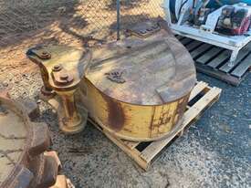 Atlas 400KG Bucket - picture0' - Click to enlarge