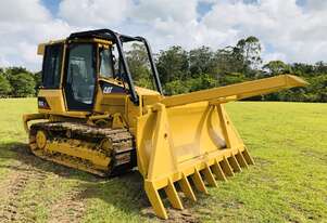 New 2024 Cat D3-5G Stick Rake.