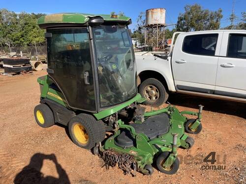 Used John Deere 1585 TERRAINCUT Tray Truck in , - Listed on Machines4u