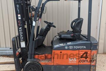 2012 Toyota 1.8T Electric Forklift with Container Mast