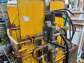 (8212) Morton Barker Hydraulic Wool Press (Woodstock, VIC) - picture0' - Click to enlarge