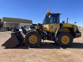 Komatsu WA250PZ-6 Wheeled Loader - picture2' - Click to enlarge