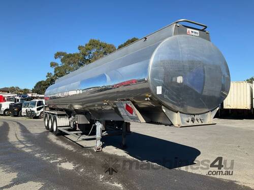 caption 2010 Heil Tri Axle Fuel Tanker B-Trailer
