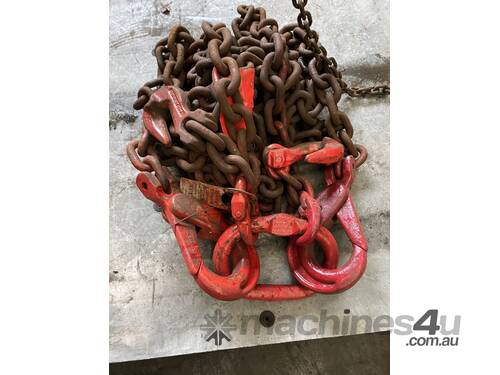 LOT #33 Lifting chains