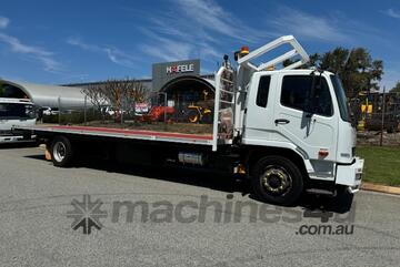 Truck Tray Mitsubishi Fuso FM600 Fighter 8m tray 34553km Auto 2013 SN1679 Truck Tray Mitsubishi Fuso FM600 Fighter 8m tray 34553km Auto 2013 SN1679