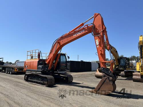 2019 Hitachi ZX200-5B Hydraulic Excavator + Buckets!