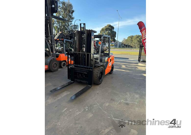 Toyota 4.5 tonne Container Mas Forklift 