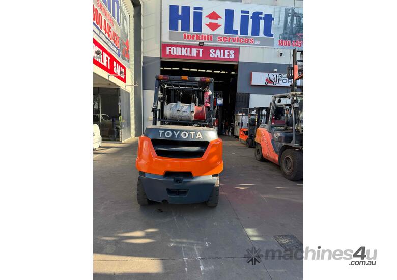 Toyota 4.5 tonne Container Mas Forklift 