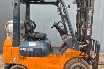 2000 Toyota 1.8T LPG Forklift with Container Mast