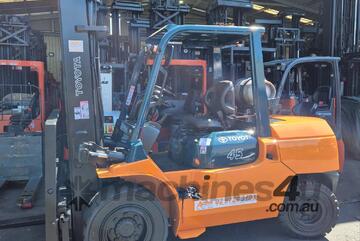 Toyota 4.5 Ton Forklift | 4.5m Lift Height | LPG ????