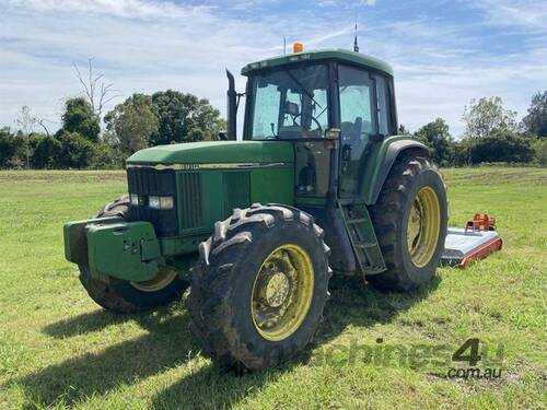 John Deere 6910 Tractor 