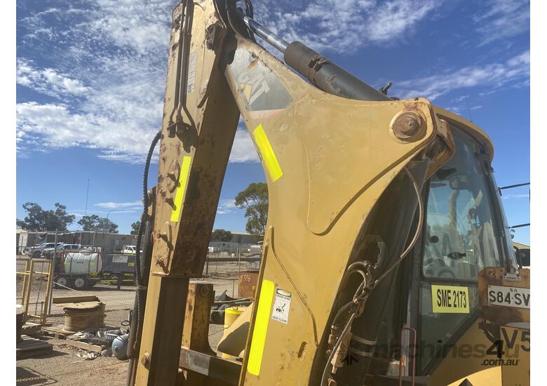 caption Caterpillar 432E Front End Loader/Backhoe