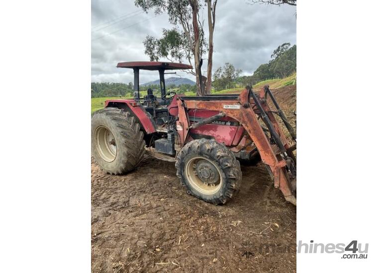 caption Case 5130 Maxum