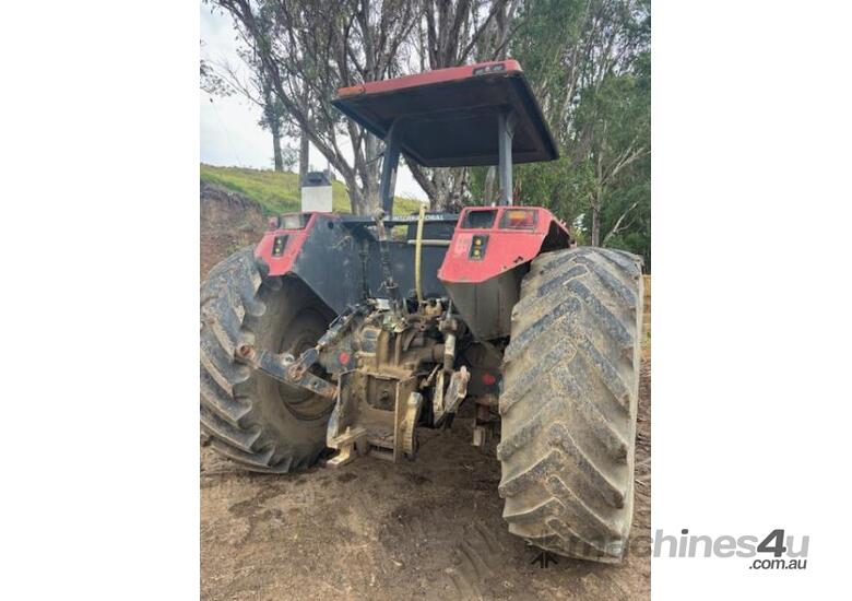 caption Case 5130 Maxum