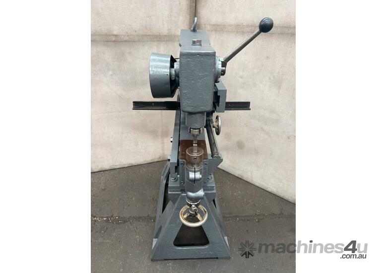 caption Vibro Shear MT-3 Japanese Nibbler