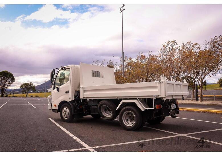 2020 Hino 300 616 Automatic Tipper