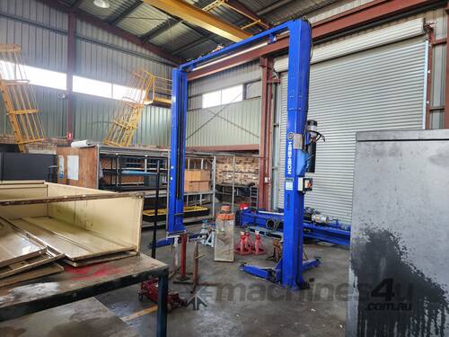 Vehicle Hoist 4000kg