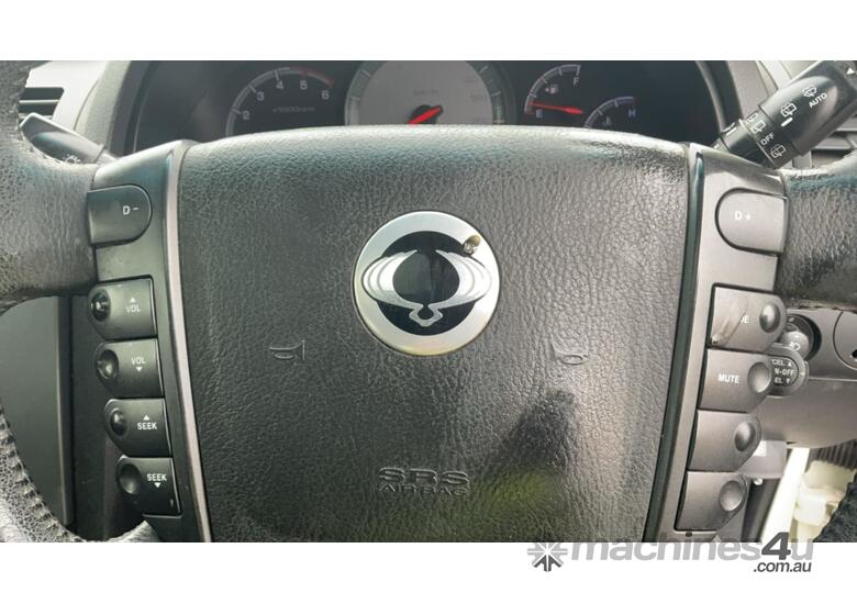 caption 2011 KGM SsangYong Rexton Diesel