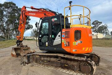 Hitachi 2018   ZX135US-5B