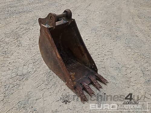 caption 390mm Bucket to suit 5T Excavator
