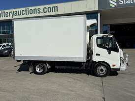 2015 Hino 300-917   4x2 Refrigerated Pantech - picture1' - Click to enlarge