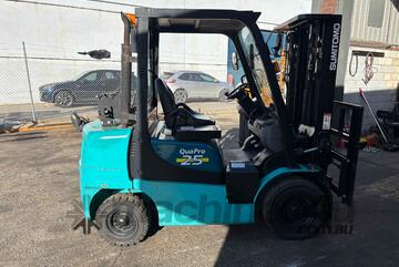 Sumitomo / Yale 2.5 Tonne Container mast forklift
