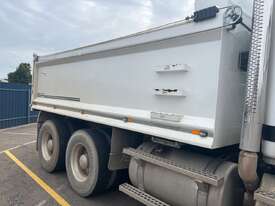 2022 Freightliner Cascadia Tipper - picture1' - Click to enlarge