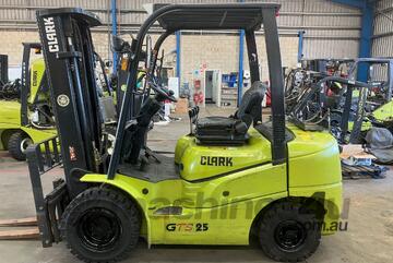 Clark GTS25L # 2.5 Tonne LPG Forklift # 2500kg Load Capacity # 4800mm Lift Height Clark GTS25L # 2.5 Tonne LPG Forklift # 2500kg Load Capacity # 4800mm Lift Height