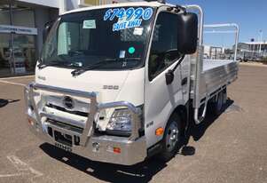 2025 Hino 616 AT 2810 WIDE TRADEACE Tray 2025 Hino 616 AT 2810 WIDE TRADEACE Tray