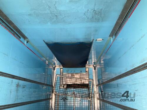 caption Peki ST3 Tri Axle Roll Back Refrigerated Pantech A Trailer