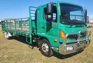 Hino FE 1426 500 Series 4x2 Traytop Truck. One Fleet Owner.