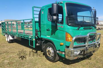 Hino FE 1426 500 Series 4x2 Traytop Truck. One Fleet Owner.