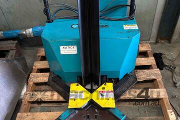   Iowa Precision Corner Cadet (Like New).