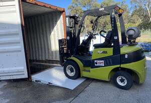 2.3mx1.8m-8Tonne Container Loading Ramp