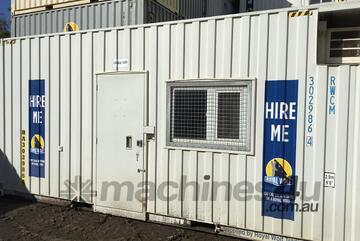 Royal Wolf   20ft Change Room