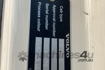 2017 Volvo FH16 6x4 Sleeper Cab Prime Mover