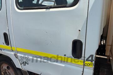 2005 Mitsubishi 500/600 Canter Dual Cab Tipper